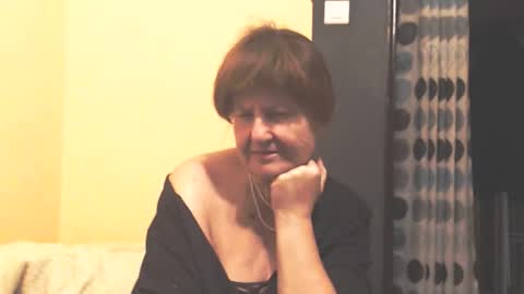 WildRedCat online show from December 20, 2:57 pm