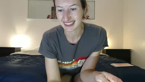 Snapshot of wildrose_l chatting on December 4, 2:20 am WildRose L - check my Pinned tweet if you dont see me online within 5 minutes after Ive sent email notifications online show from December 4, 2:20 am