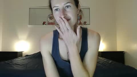 Snapshot of wildrose_l chatting on January 14, 2:29 am WildRose L - check my Pinned tweet if you dont see me online within 5 minutes after Ive sent email notifications online show from January 14, 2:29 am