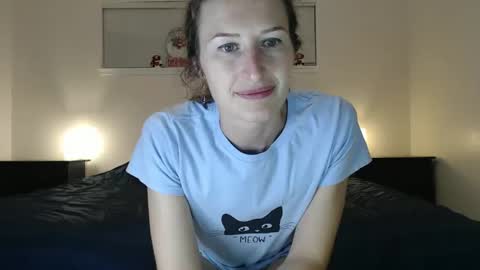 Snapshot of wildrose_l chatting on January 26, 2:45 am WildRose L - check my Pinned tweet if you dont see me online within 5 minutes after Ive sent email notifications online show from January 26, 2:45 am