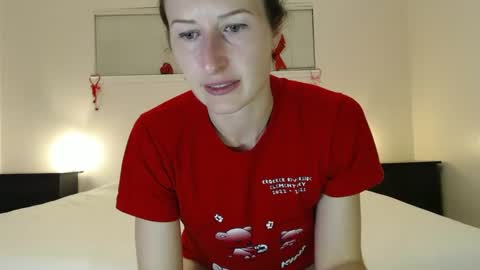 Snapshot of wildrose_l chatting on February 22, 2:28 am WildRose L - check my Pinned tweet if you dont see me online within 5 minutes after Ive sent email notifications online show from February 22, 2:28 am