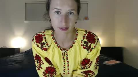 Snapshot of wildrose_l chatting on November 14, 2:32 am WildRose L - check my Pinned tweet if you dont see me online within 5 minutes after Ive sent email notifications online show from November 14, 2:32 am