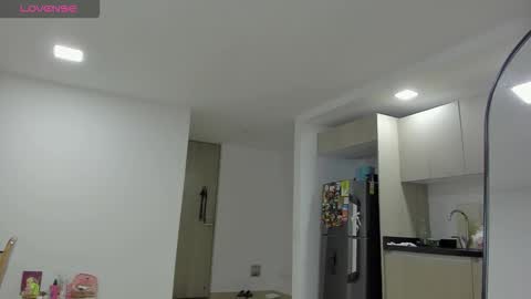 wild online show from February 22, 8:24 am