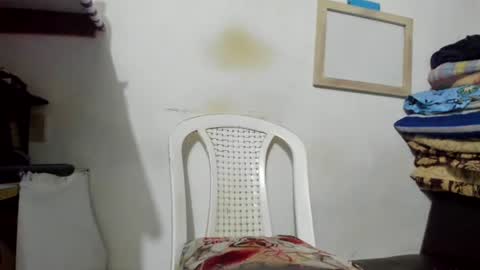 Snapshot of wilfer484725 chatting on July 18, 2:05 am wilfer online show from July 18, 2:05 am