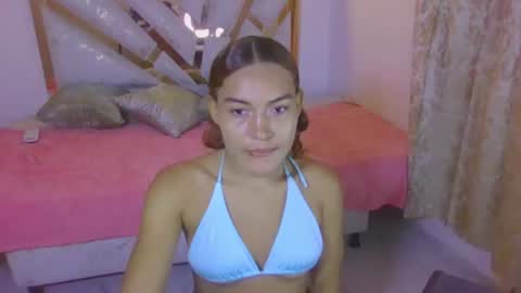 Snapshot of wille_smith chatting on July 4, 11:22 pm wille_smith online show from July 4, 11:22 pm