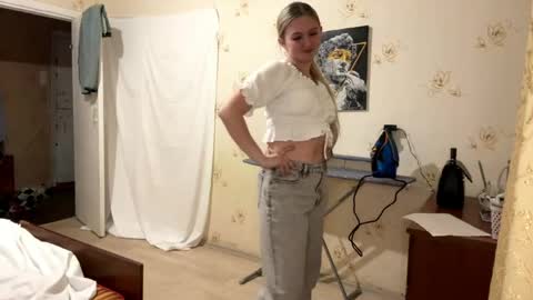 Sophia online show from March 24, 3:39 pm