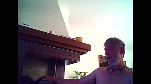 Willfire71 online show from June 6, 7:35 am