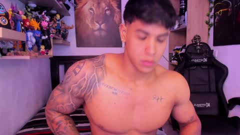 Snapshot of william_dracko9 chatting on December 2, 3:47 am Dracko online show from December 2, 3:47 am