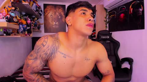 Snapshot of william_dracko9 chatting on January 25, 5:18 am Dracko online show from January 25, 5:18 am