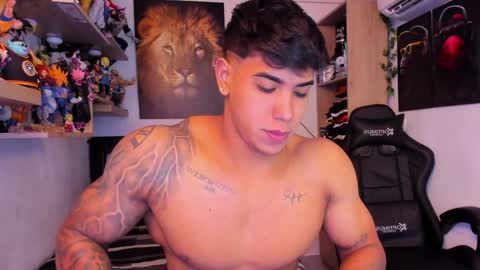 Snapshot of william_dracko9 chatting on January 27, 8:39 pm Dracko online show from January 27, 8:39 pm