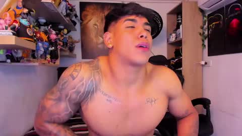 Snapshot of william_dracko9 chatting on February 16, 3:04 am Dracko online show from February 16, 3:04 am