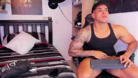 Snapshot of william_dracko9 chatting on September 14, 3:49 am Dracko online show from September 14, 3:49 am