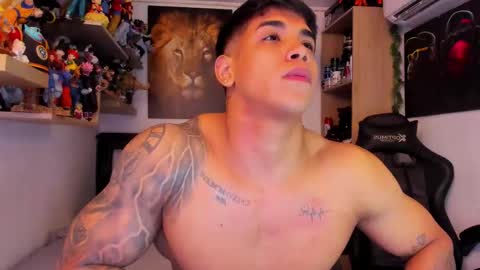 Snapshot of william_dracko9 chatting on November 13, 2:32 am Dracko online show from November 13, 2:32 am