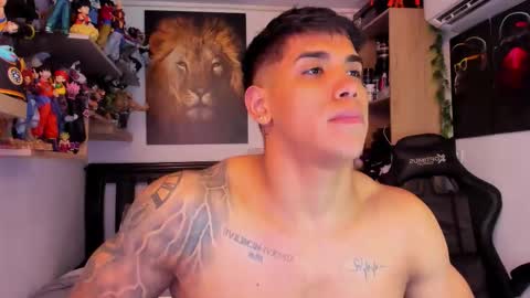 Snapshot of william_dracko9 chatting on November 27, 2:35 am Dracko online show from November 27, 2:35 am