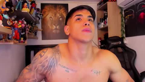 Snapshot of william_dracko9 chatting on December 2, 7:09 pm Dracko online show from December 2, 7:09 pm