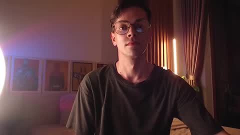 Snapshot of william_henry_a chatting on February 27, 1:11 pm William online show from February 27, 1:11 pm