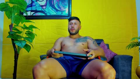 Snapshot of william_parra55 chatting on October 11, 11:42 am William Parra online show from October 11, 11:42 am