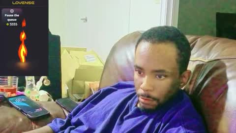 Snapshot of willie0201 chatting on November 23, 8:36 am YaBoyTJ online show from November 23, 8:36 am