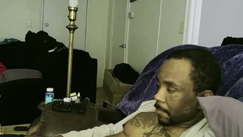 Snapshot of willie0201 chatting on December 3, 3:54 pm YaBoyTJ online show from December 3, 3:54 pm