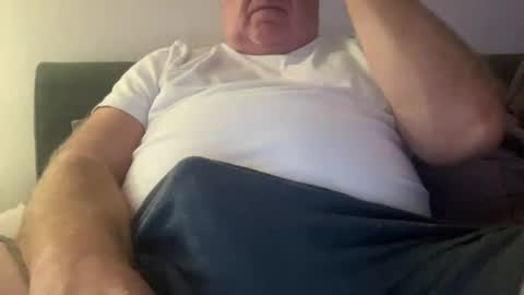 willieb777 online show from October 13, 1:27 am