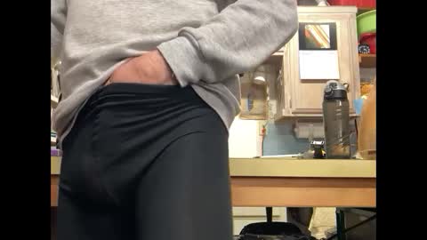 Snapshot of willirob chatting on March 5, 10:21 pm William online show from March 5, 10:21 pm