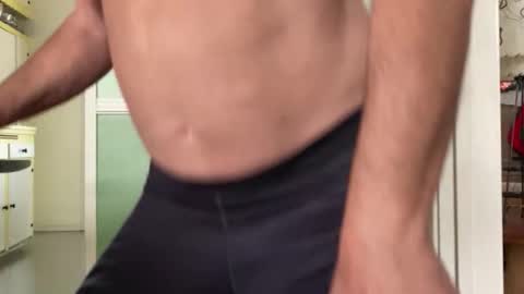 Snapshot of willirob chatting on December 15, 5:50 pm William online show from December 15, 5:50 pm