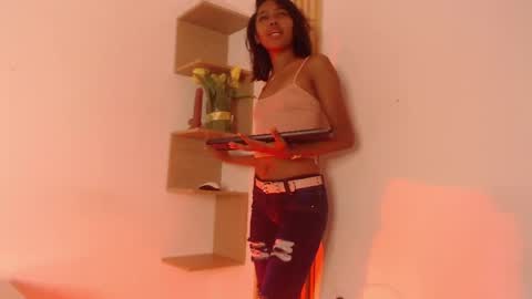 luna online show from April 4, 2:03 pm