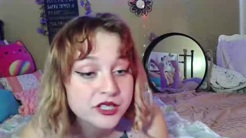 willowmaykitty online show from May 9, 1:22 am
