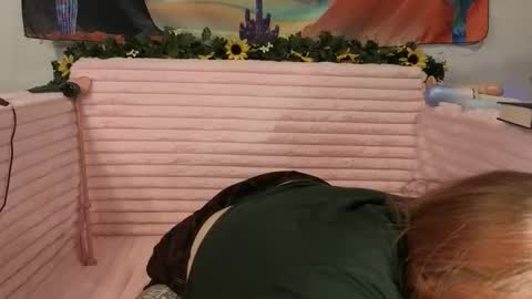 Willow online show from April 17, 11:19 pm