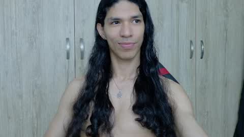 willy_veins online show from April 12, 3:11 am