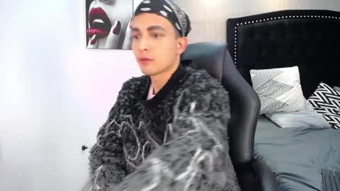 Willy online show from April 8, 8:42 pm