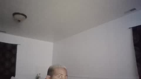 Snapshot of wilmer1915 chatting on September 15, 4:45 am elmejorhombre online show from September 15, 4:45 am