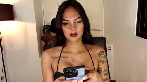 winidaputa online show from April 14, 9:26 am