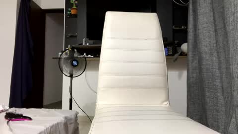 Winniethephoota online show from December 2, 11:51 pm