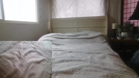 Winnie online show from March 23, 3:49 pm