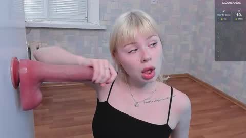 Sophie weight 50kg height 160 online show from October 9, 8:45 am