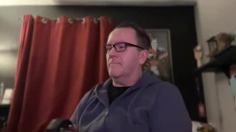 Snapshot of wintyr chatting on March 3, 2:47 am wintyr online show from March 3, 2:47 am