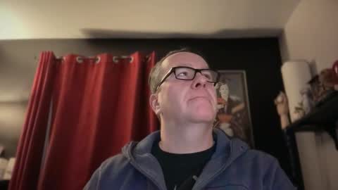 Snapshot of wintyr chatting on November 17, 1:33 am wintyr online show from November 17, 1:33 am