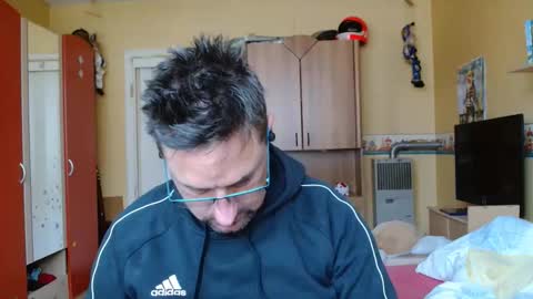 Snapshot of wirzwei8883 chatting on May 17, 3:08 pm Dirty online show from May 17, 3:08 pm