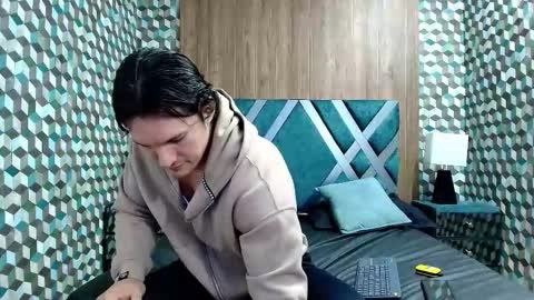 Wiston online show from February 15, 2:36 pm