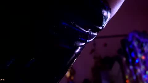 Snapshot of witch_fiona chatting on May 14, 8:04 pm Goddess of two strapons - Mr. long Don Mr. Pinky online show from May 14, 8:04 pm