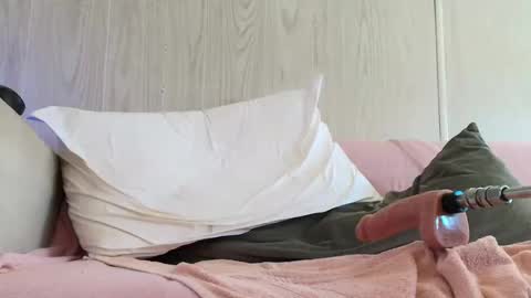 Snapshot of witchbitchmommy chatting on September 12, 3:34 pm witchbitchmommy online show from September 12, 3:34 pm