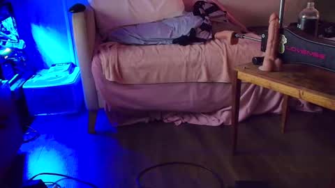 Snapshot of witchbitchmommy chatting on September 26, 7:12 am witchbitchmommy online show from September 26, 7:12 am