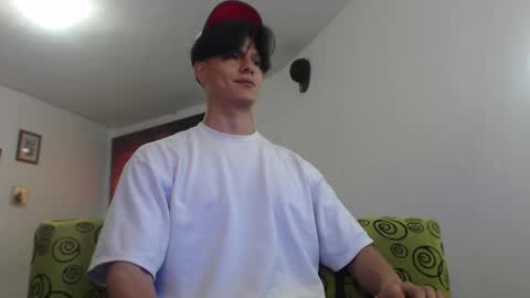 Snapshot of with_ken chatting on January 14, 9:41 pm Ken online show from January 14, 9:41 pm