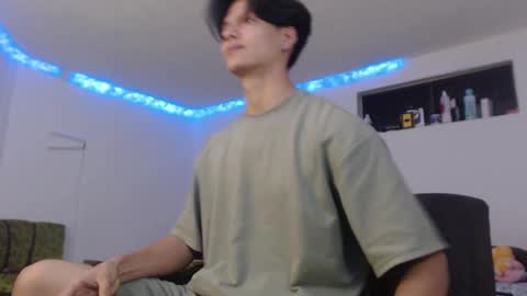 Snapshot of with_ken chatting on February 14, 2:39 am Ken online show from February 14, 2:39 am