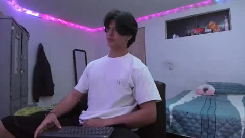 Ken online show from April 3, 7:39 am