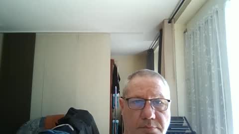 Snapshot of wixer1970 chatting on May 21, 12:23 pm wixer1970 online show from May 21, 12:23 pm