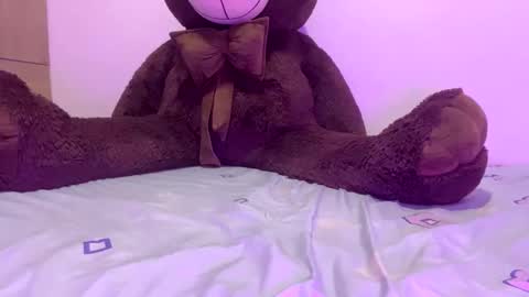 Snapshot of wizycandy_1 chatting on January 25, 12:38 am Wiz and Candy online show from January 25, 12:38 am