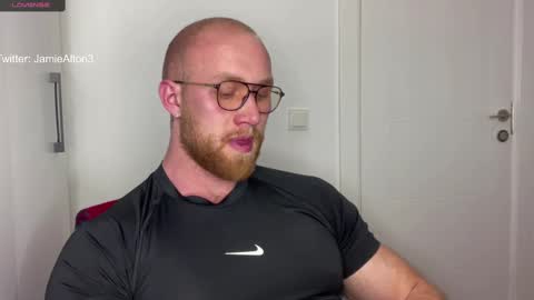 Snapshot of wlademarbergs chatting on February 11, 12:28 am Wlademar online show from February 11, 12:28 am