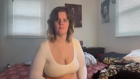 Snapshot of wldntulik2no chatting on February 5, 5:20 pm Moth online show from February 5, 5:20 pm